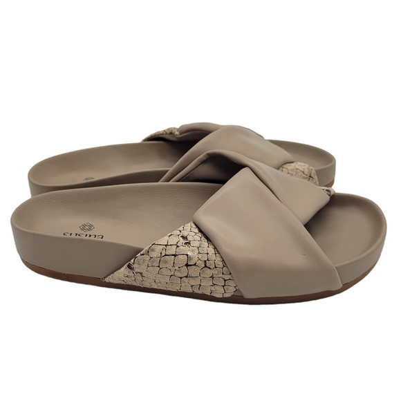 NWOB Susina Women’s Jasmin Wrapped Slides Slip Ons Sandals Tan Snake Print Sz 7 - Picture 2 of 10